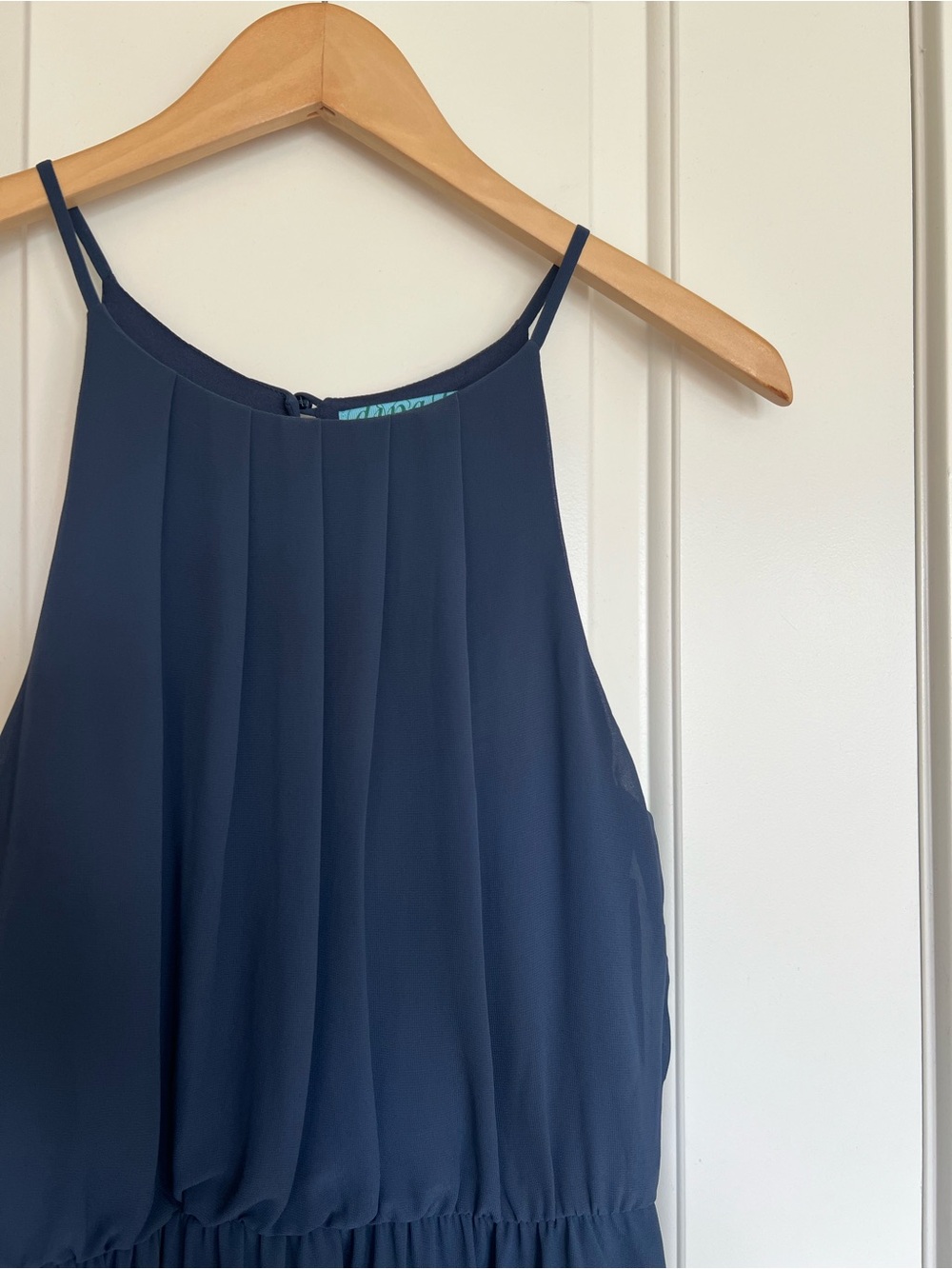 Francesca’s blue halter dress Size M Fit and flare Flowy Pleated neck Dressy NWT - Picture 3 of 9